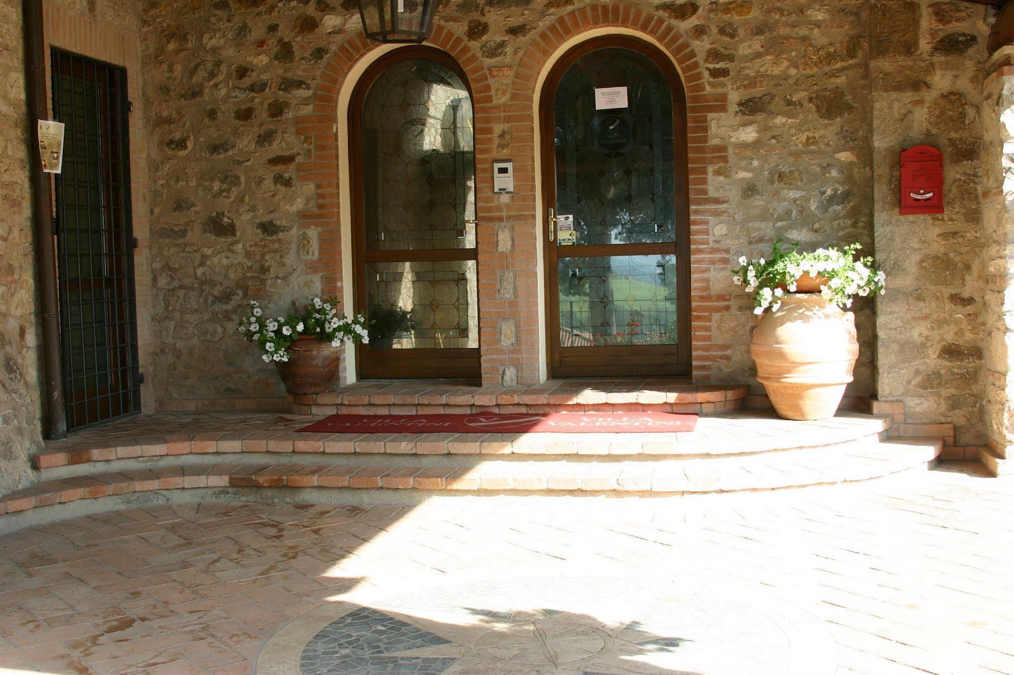 Relais Villa Valentini San Venanzo Esterno foto